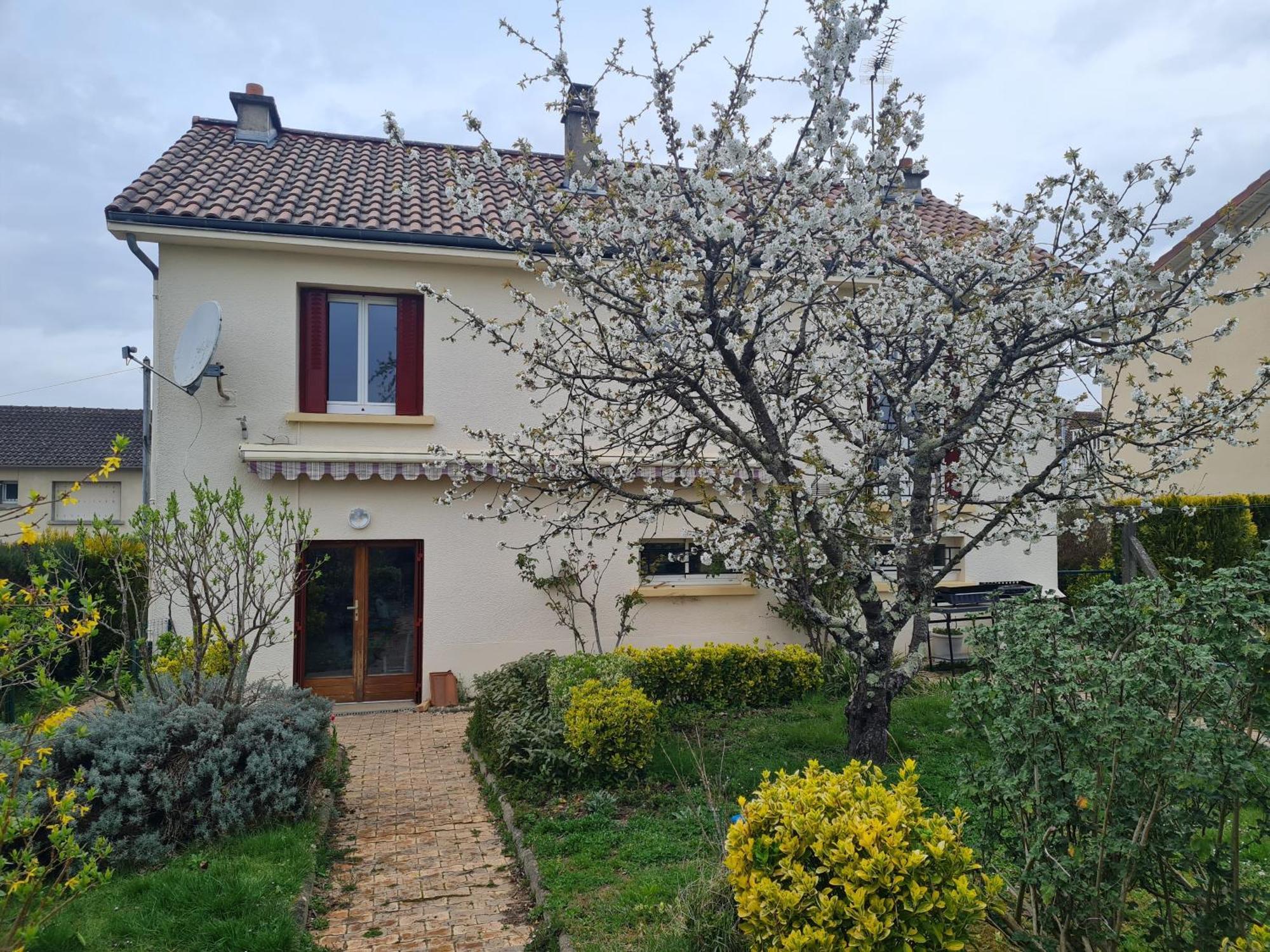 Logement Cosy Au Coeur D'Oradour Luaran gambar